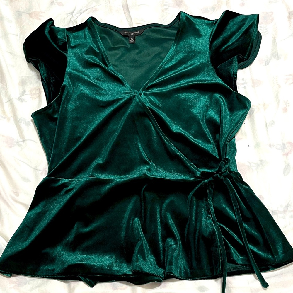 Banana Republic Hunter Green Wrap Top Size M